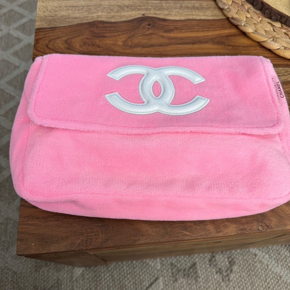 CHANEL pink cross body bag